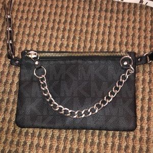 MICHAEL KORS FANNY PACK BELT